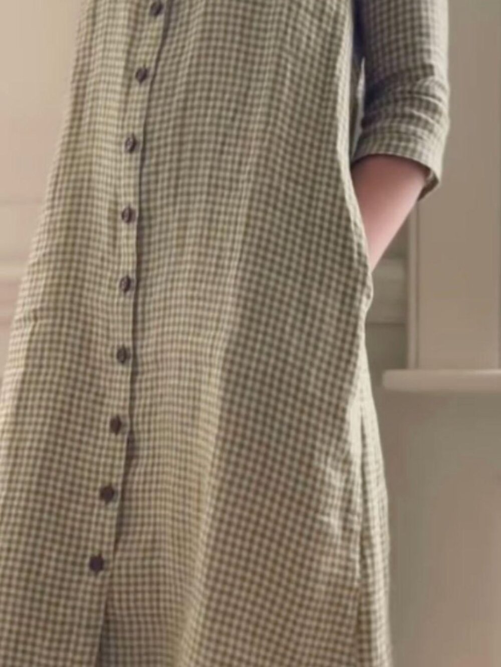 Pyne & Smith Clothiers No.39 The Linen Shirtdress in Wimbleton, size Small - Picture 4 of 4